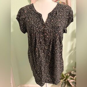 Sonoma Black Short-Sleeve Floral Button Front Top